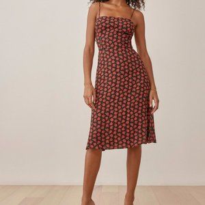 Reformation Peach Dress in Cassandra size 4